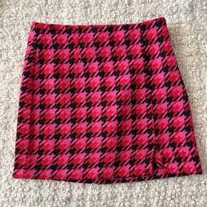 Francesca’s Blue Rain Red Pink Black Houndstooth Mini Skirt
